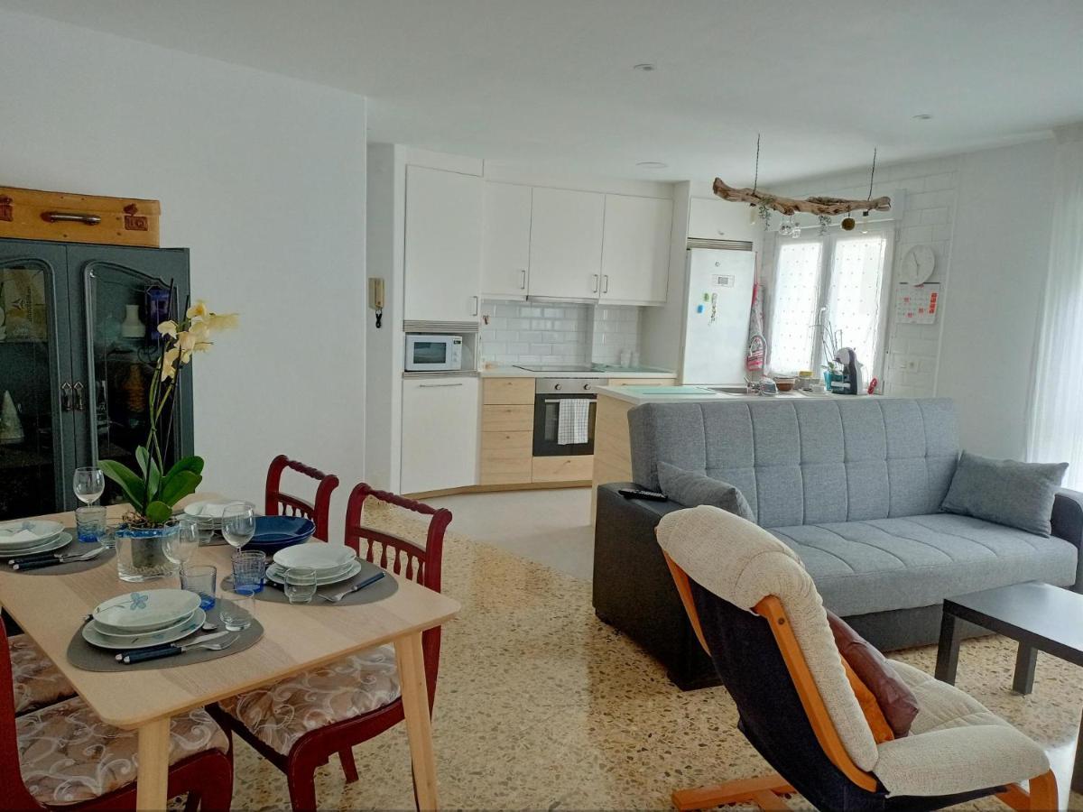 Apartamento R Y C Авілес Екстер'єр фото